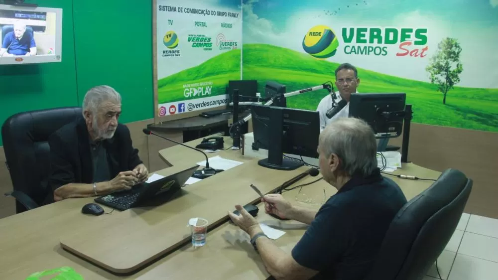 Sílvio Mendes concede entrevista a Rede de Rádio Verdes Campos Sat