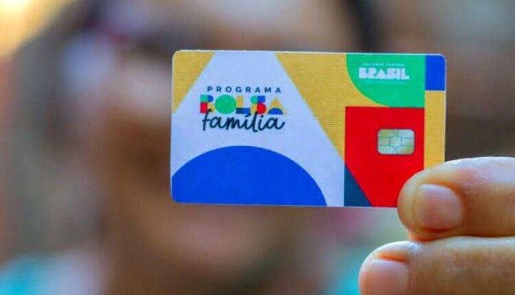 Caixa Econômica paga novo Bolsa Família a beneficiários com NIS de final 3
