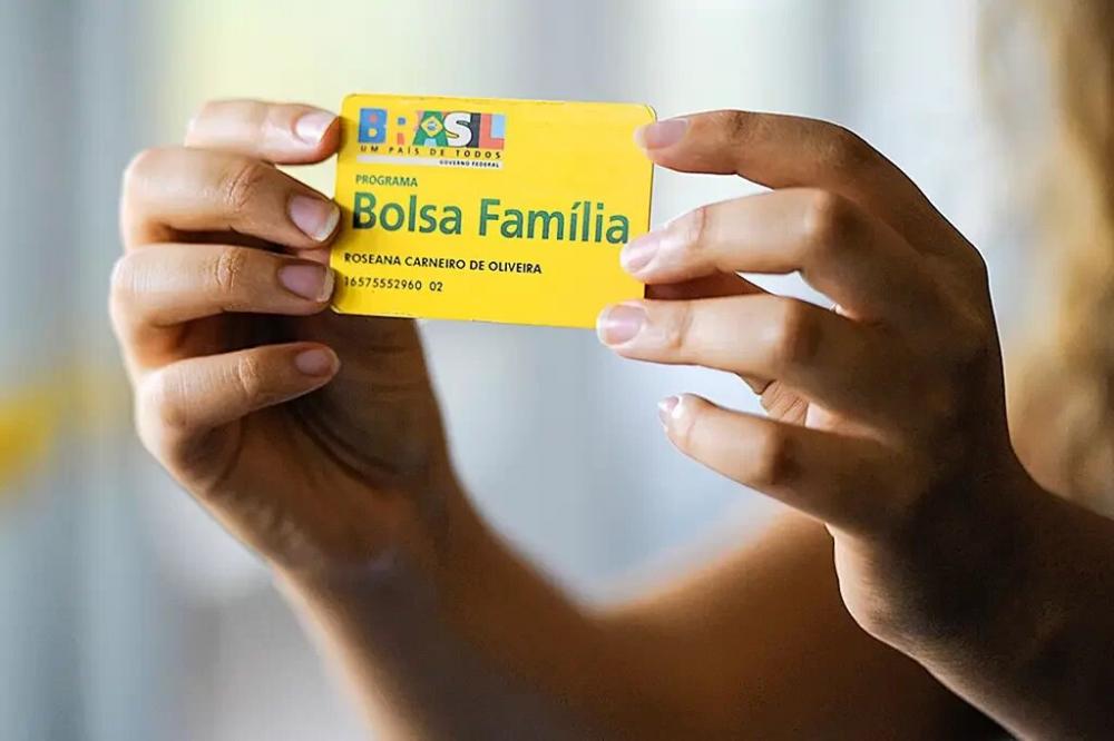 Caixa Econômica paga novo Bolsa Família a beneficiários com NIS de final 4