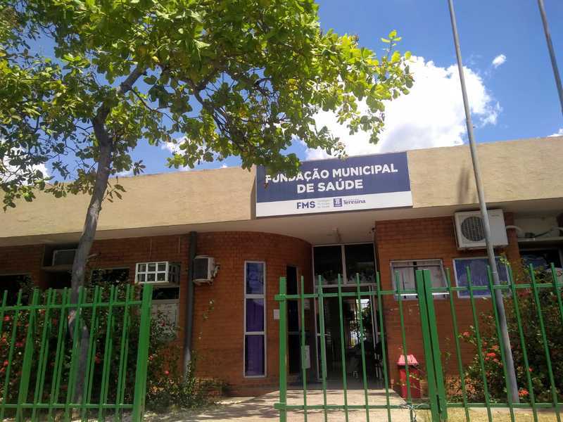 Vacina bivalente segue disponível em três postos de Teresina-PI