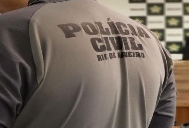 Mulher é presa em flagrante tentando sacar benefício do INSS de forma ilegal