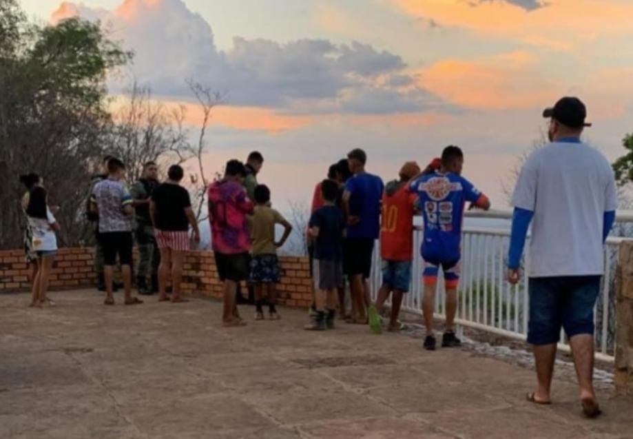 Tragédia: Homem se joga de penhasco no morro do gritador em Pedro ll