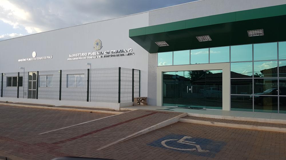 Justiça determina pagamento de salários de trabalhadores terceirizados da Prefeitura de Teresina 