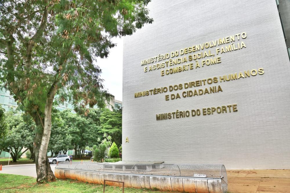 Nome sujo não cancela CPF nem o Bolsa Família; afirma MDS