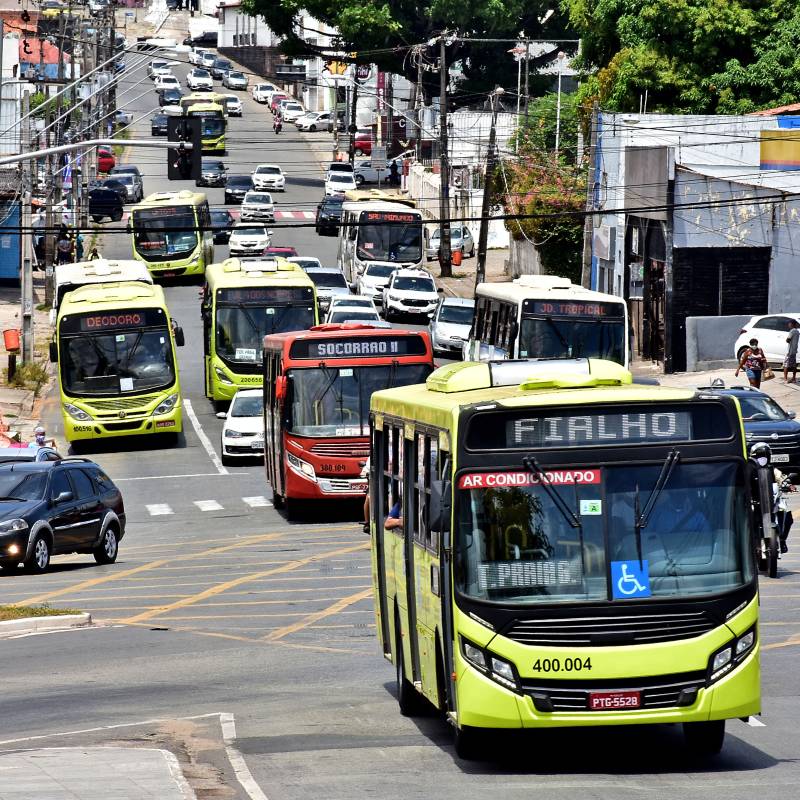 Ônibus circulam normalmente na Grande São Luís nesta Sexta-feiram (09), após impasse entre sindicato, prefeitura e governo do estado