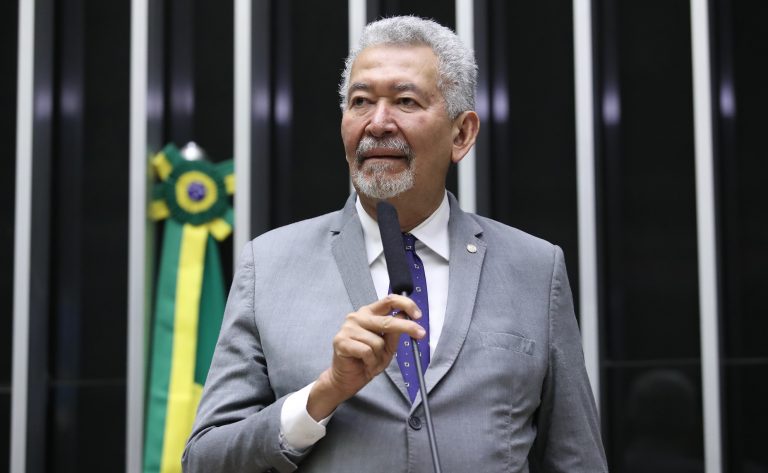 Comissão aprova projeto que permite mudar data de pagamento dos empréstimos