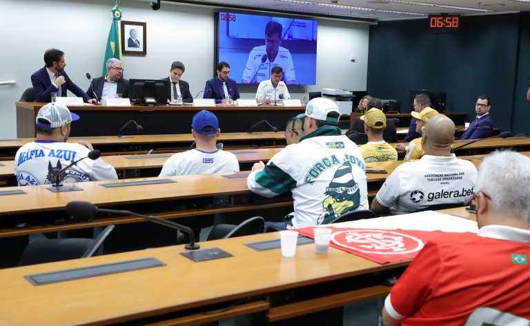 Torcidas organizadas pedem mudanças na Lei Geral do Esporte