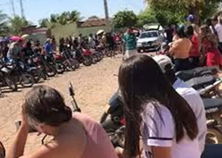 15 pessoas ficam feridas após raio cair em residência durante velório no Piauí