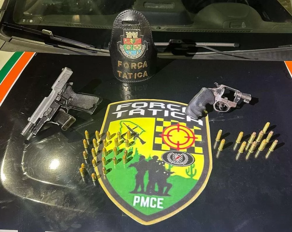 Homem suspeito é preso em abordagem da PMCE com armas de fogo e munições em Caucaia