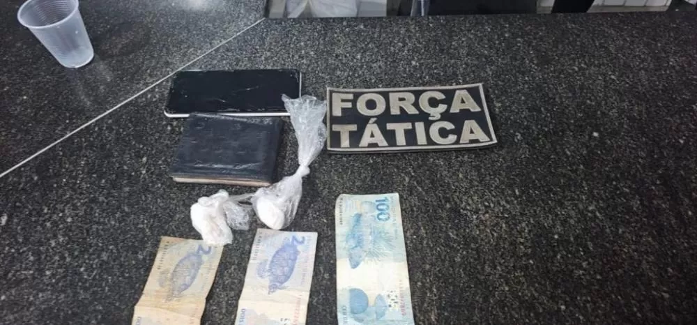 FESTEJO SEGURO: Polícia Militar prende dois homens transportando drogas