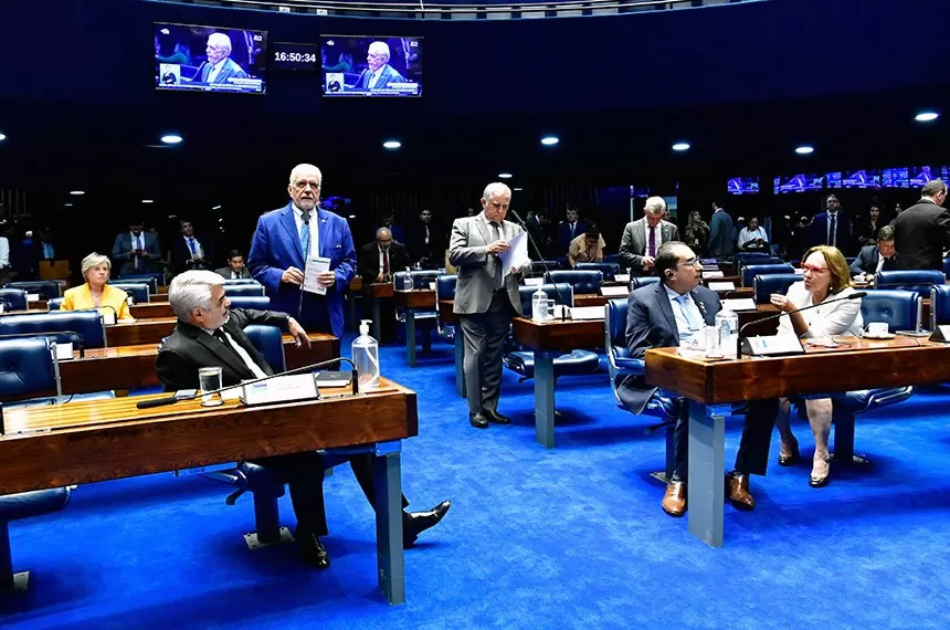 Aposentados contratados podem ser isentos de contribuir com INSS e FGTS