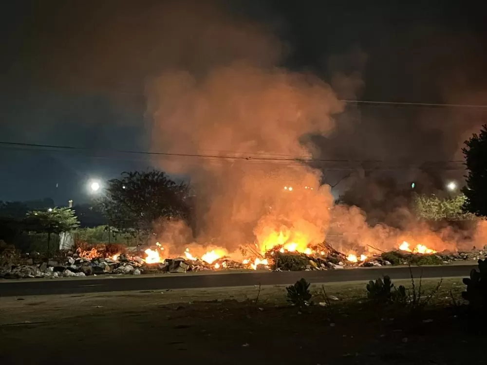 Incêndio em lixo urbano assusta moradores da zona norte de Teresina