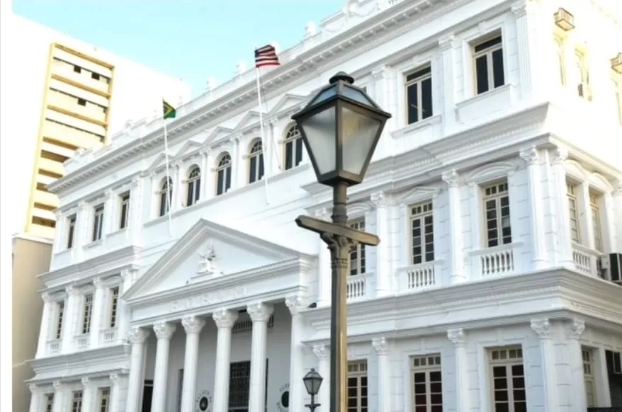 Polícia Federal cumpre mandados contra três desembagadores do Maranhão