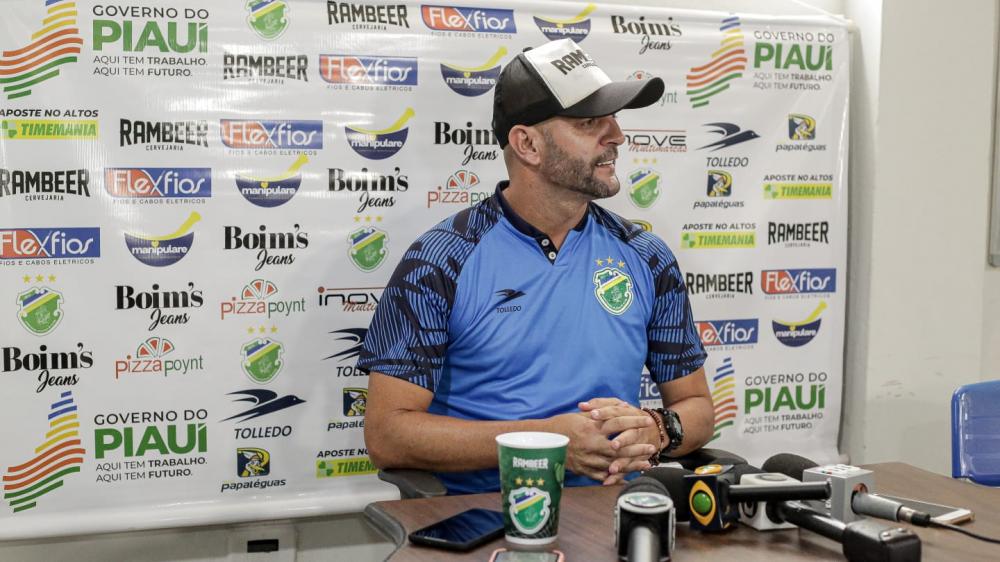  Testoni lamenta empate do Altos em estreia na Série C