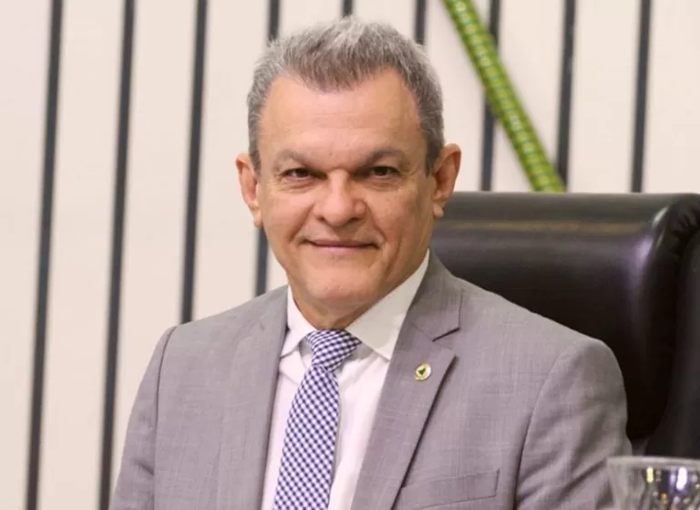 Prefeito José Sarto decide não apoiar nenhum candidato no segundo turno das eleições de Fortaleza