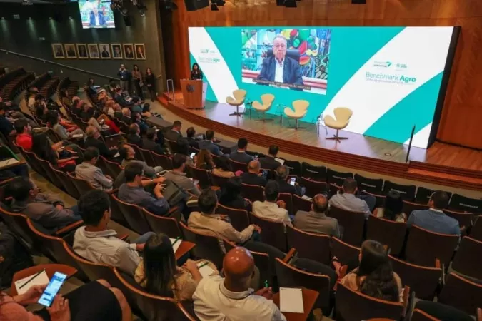 Confederação da agricultura e pecuária debate desafios do setor