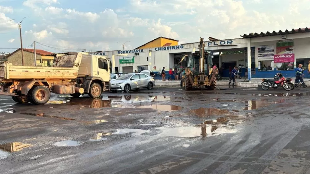 Tempestade com ventos fortes destrói parte da rodoviária de Dom Pedro (MA)