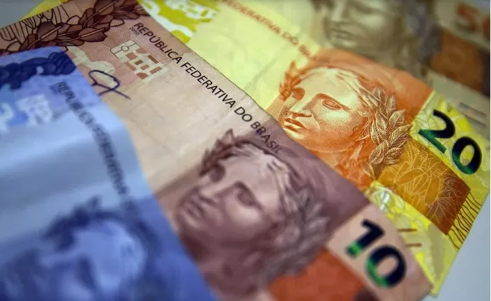 13º salário: primeira parcela deve ser paga até esta sexta-feira (29)