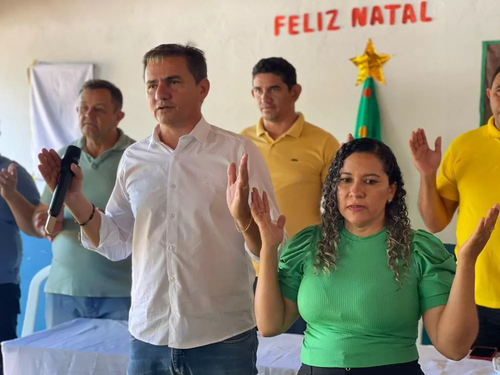 Prefeito Hilton Gomes esclarece contratação de empresa e destaca funcionamento de creche em Jatobá do Piauí