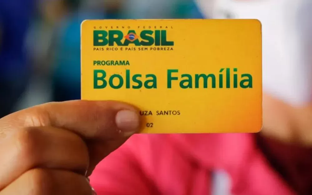 Bolsa Família: Especialista esclarece sobre benefícios e critérios para recebimento do programa