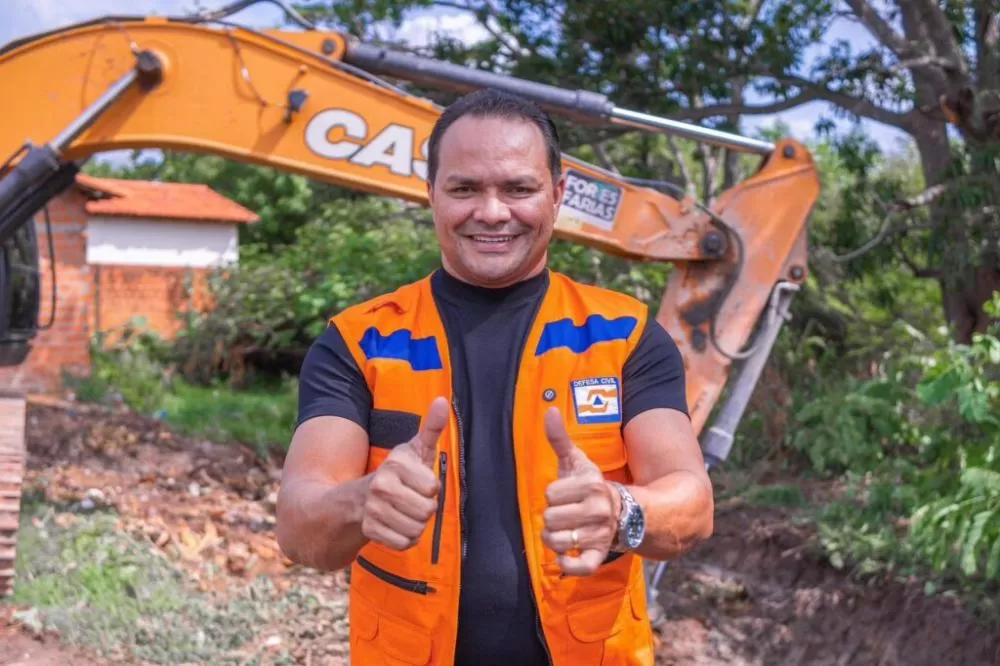 Prefeito Pedro Gomes lança programa Cidade + Limpa em José de Freitas