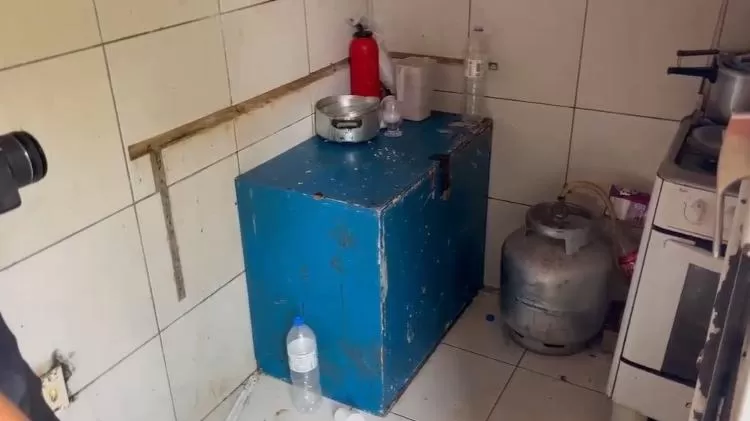 Policiais sentem formigamento ao manusear objetos apreendidos em caso de envenenamento