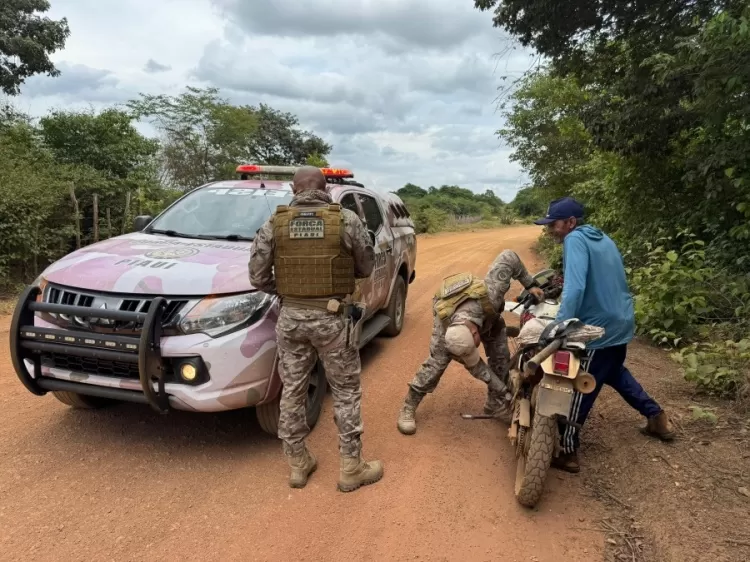 Seis pessoas são conduzidas e seis motos recuperadas durante operação em Sigefredo Pacheco e Jatobá do Piauí
