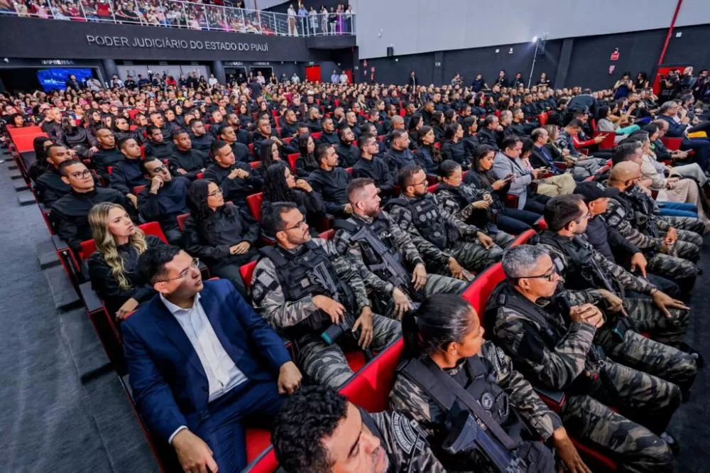 Governo do Piauí nomeia 207 policiais penais e destaca modernização do sistema prisional
