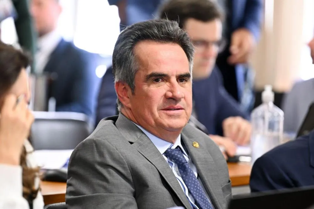 Ciro Nogueira articula 'megajantar' em Brasília como demonstração de força política