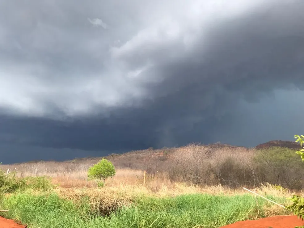 Norte do Piauí pode ter chuvas isoladas até quarta-feira, aponta previsão
