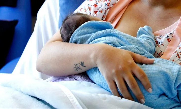 Lei estabelece limite de 30 dias para INSS pagar salário-maternidade Fonte: Agência Senado