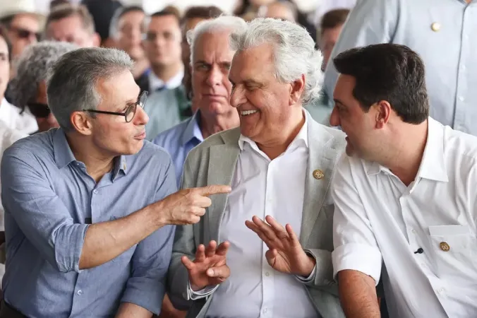 Caiado e Zema discutem unidade da centro-direita