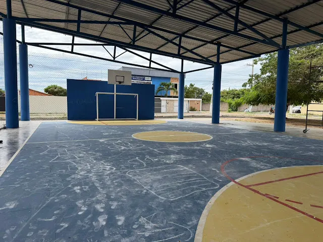 Quadra esportiva prestes a ser inaugurada é alvo de vandalismo em Parnaíba