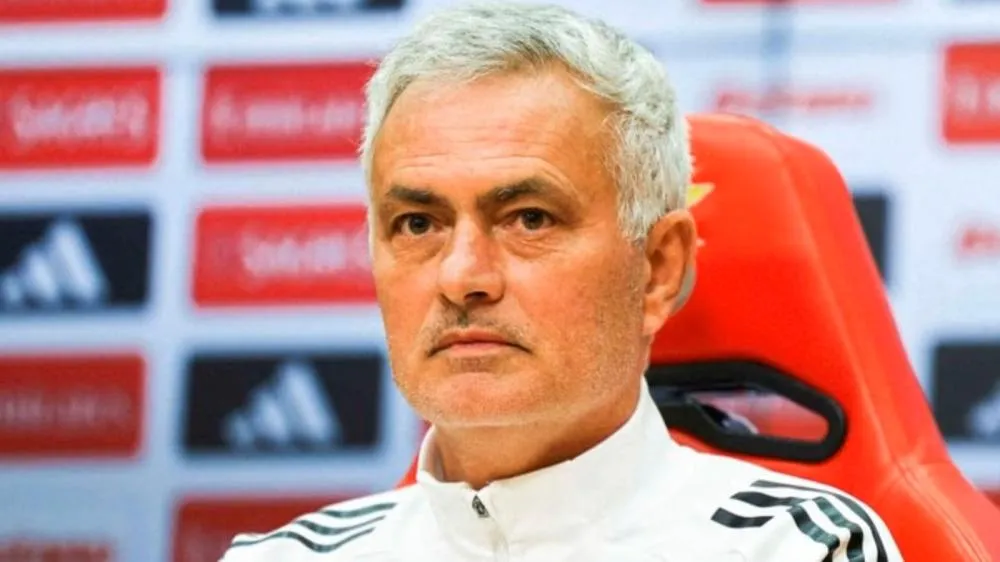 Possível retorno de Mourinho ao Real Madrid ameaça permanência de Rodrygo e outros cinco atletas