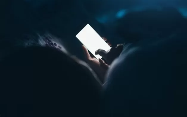 Página inicialBrasil Brasil Criança de 11 anos sofre choque elétrico ao carregar celular e morre