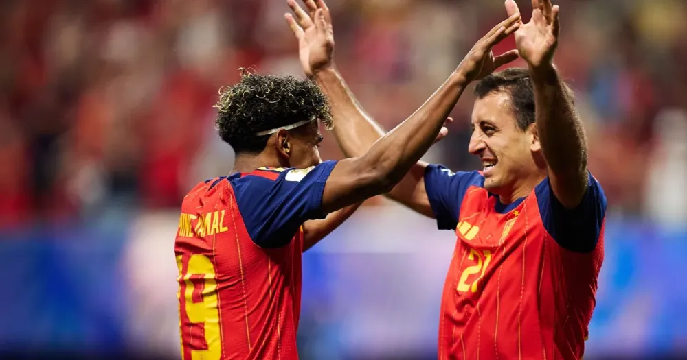 Em Atlanta, a Espanha acorda na Copa, e goleia a Arábia Saudita por 4 a 0 pelo Grupo H