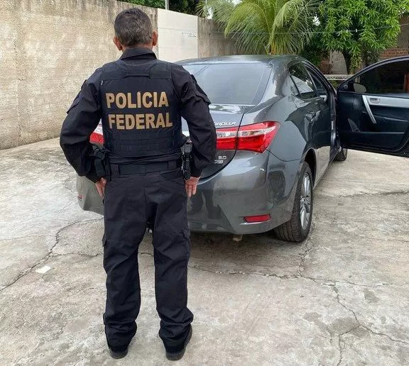 PF faz operação contra suspeitos de lançarem candidaturas fictícias para desviar fundo eleitoral em São Luís