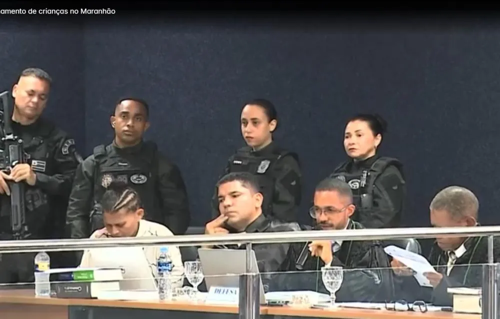 Sobrevivente de envenenamento e mãe de crianças mortas por ovo de Páscoa relata alívio após condenação de rival