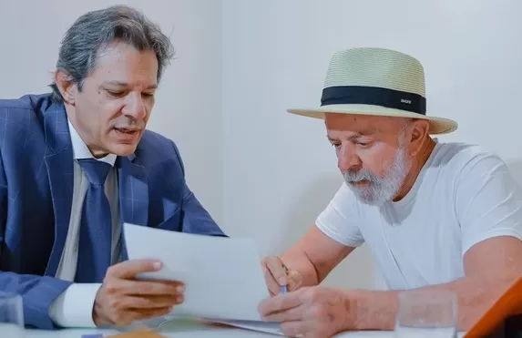 Haddad diz que não houve pedido para aumentar Bolsa Família
