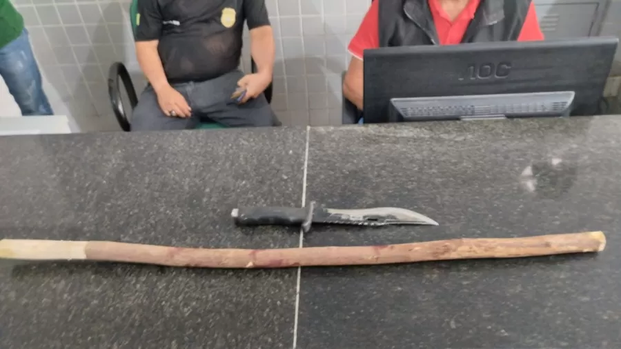 Discussão por viagem de filho termina em agressão com faca e pedaço de pau em Campo Maior