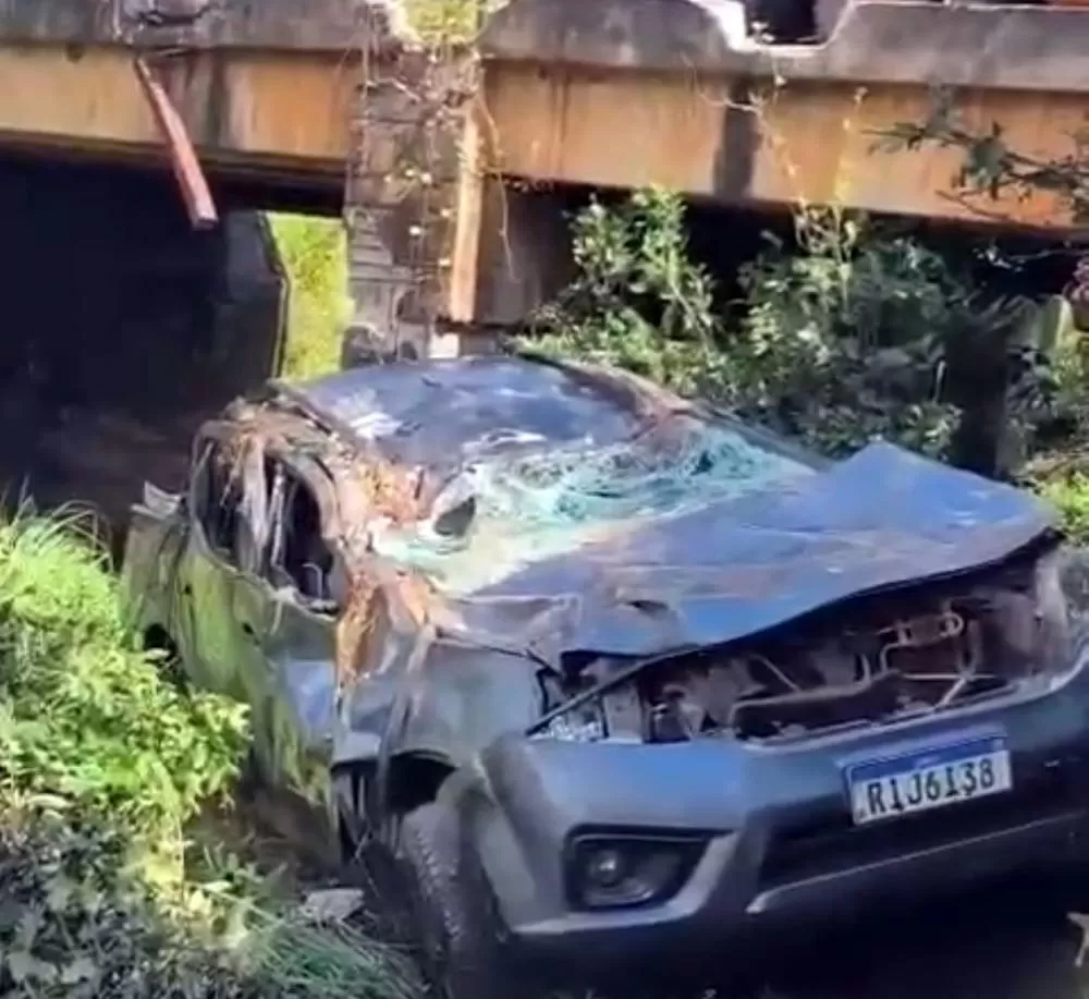Tragédia na PI-111 abala Piripiri: três mortos em queda de caminhonete sobre ponte