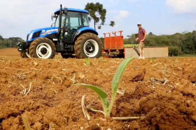 Medida provisória cria linhas de crédito para produtores rurais afetados pelo clima e pela queda de preços Fonte: Agência Câmara de Notícias