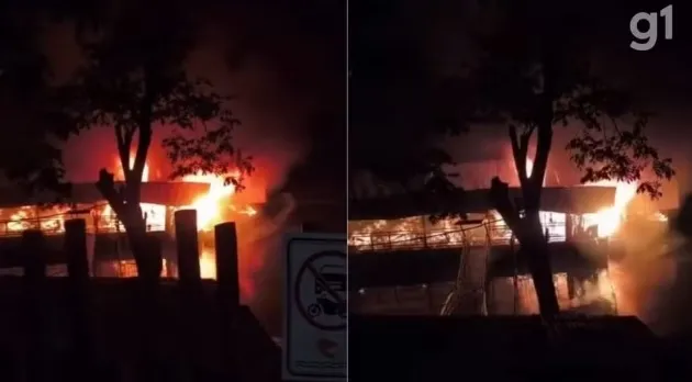 Incêndio destrói restaurante flutuante às margens do Rio Tocantins, em Imperatriz