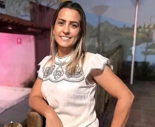 Filha de prefeito recebe Bolsa Família mesmo exercendo cargo público