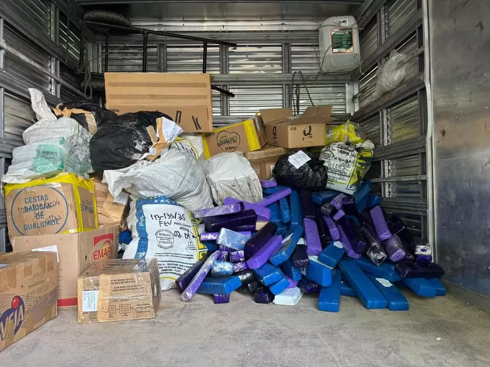 Polícia incinera mais de 2 toneladas de drogas apreendidas no Ceará