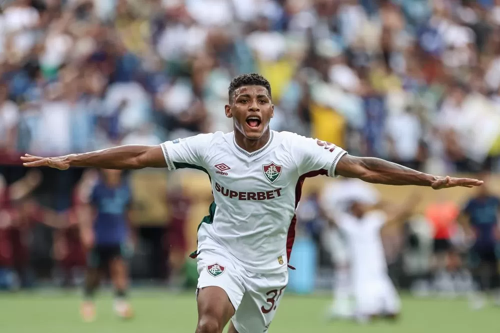 Fluminense brilha e vence a Internazionale, avançando às quartas do Mundial de Clubes
