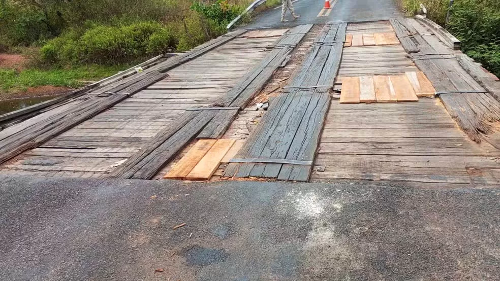  Ponte em Risco: BR-222 é Interditada Entre Piripiri e Batalha para Reparos Urgentes