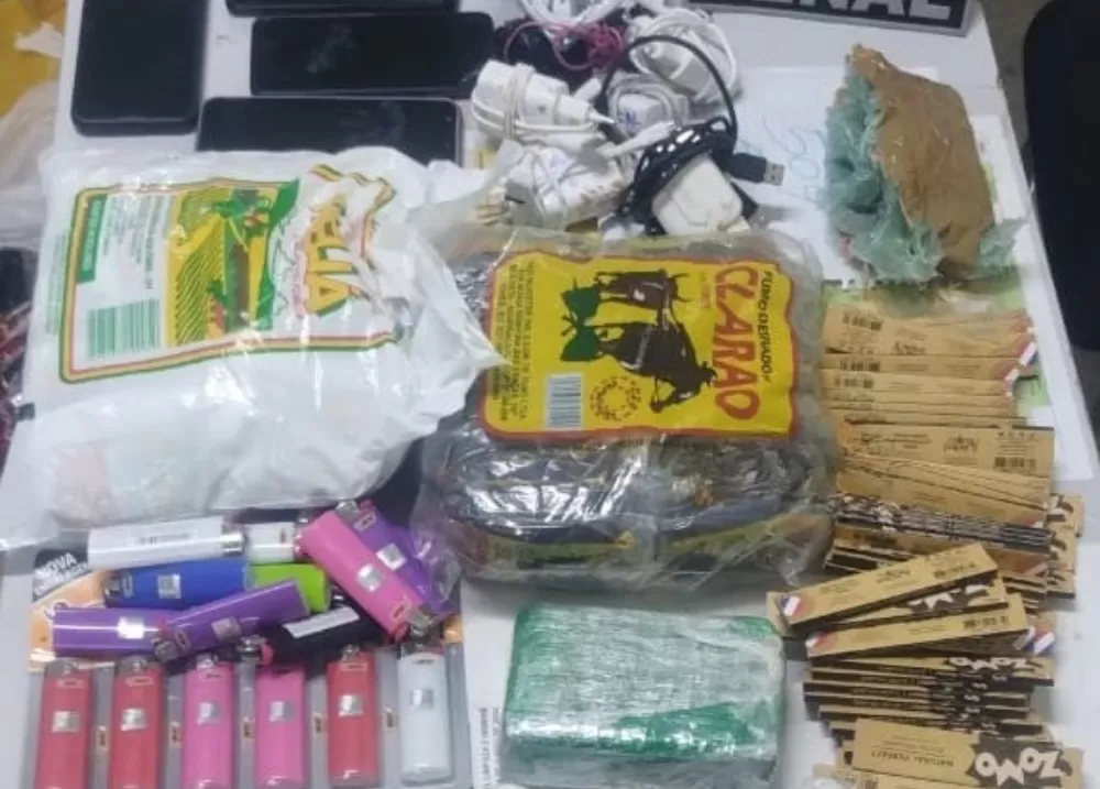 Adolescentes são apreendidos ao tentar entregar drogas e celulares em penitenciária de Altos (PI)