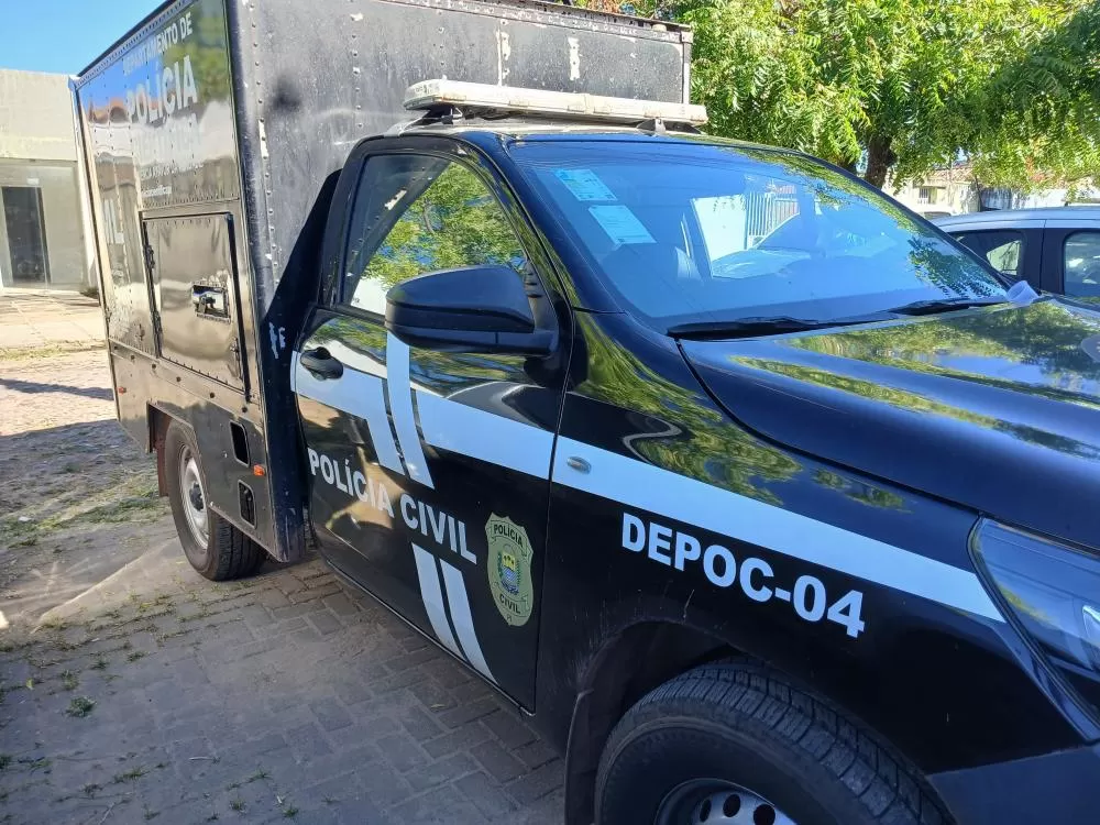 Homem é encontrado morto em calçada no centro de Piripiri