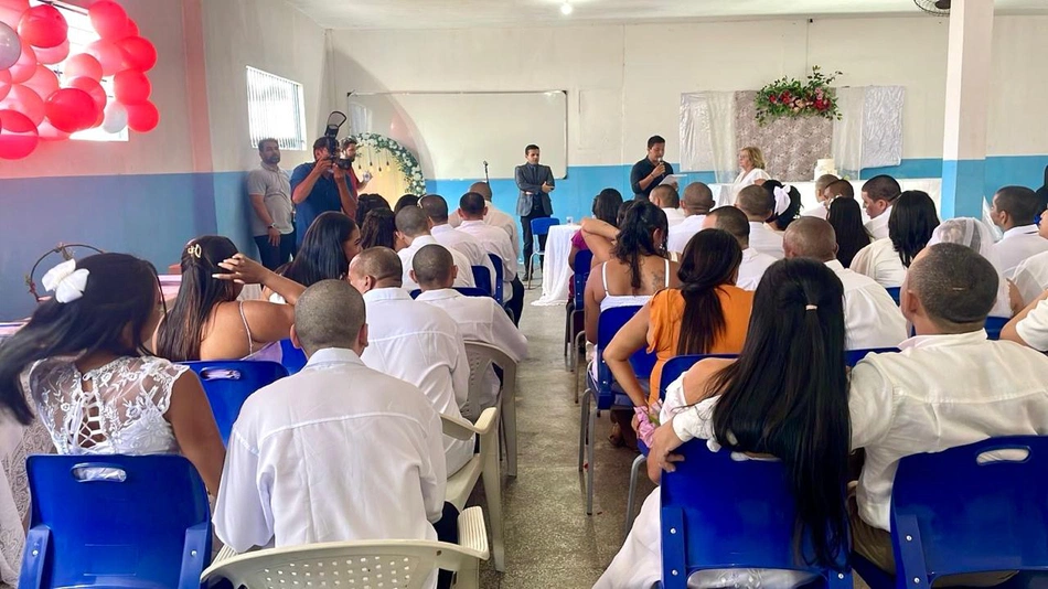 Penitenciária de Parnaíba realiza casamento coletivo com 22 internos